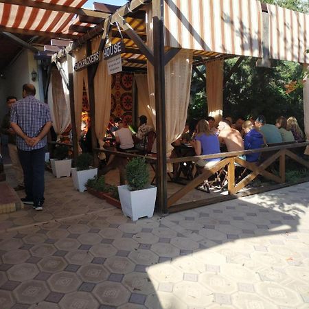 Sim Sim Hostel & Guest House Near The Church 사마르칸트 외부 사진