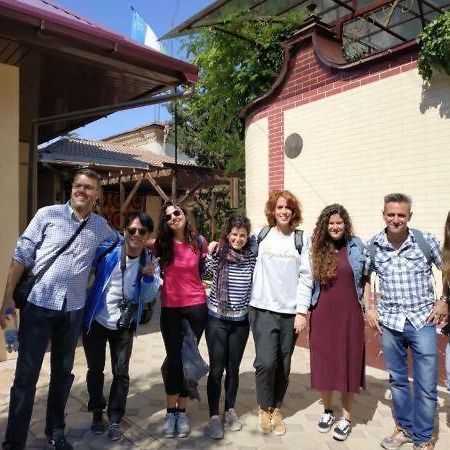 Sim Sim Hostel & Guest House Near The Church 사마르칸트 외부 사진