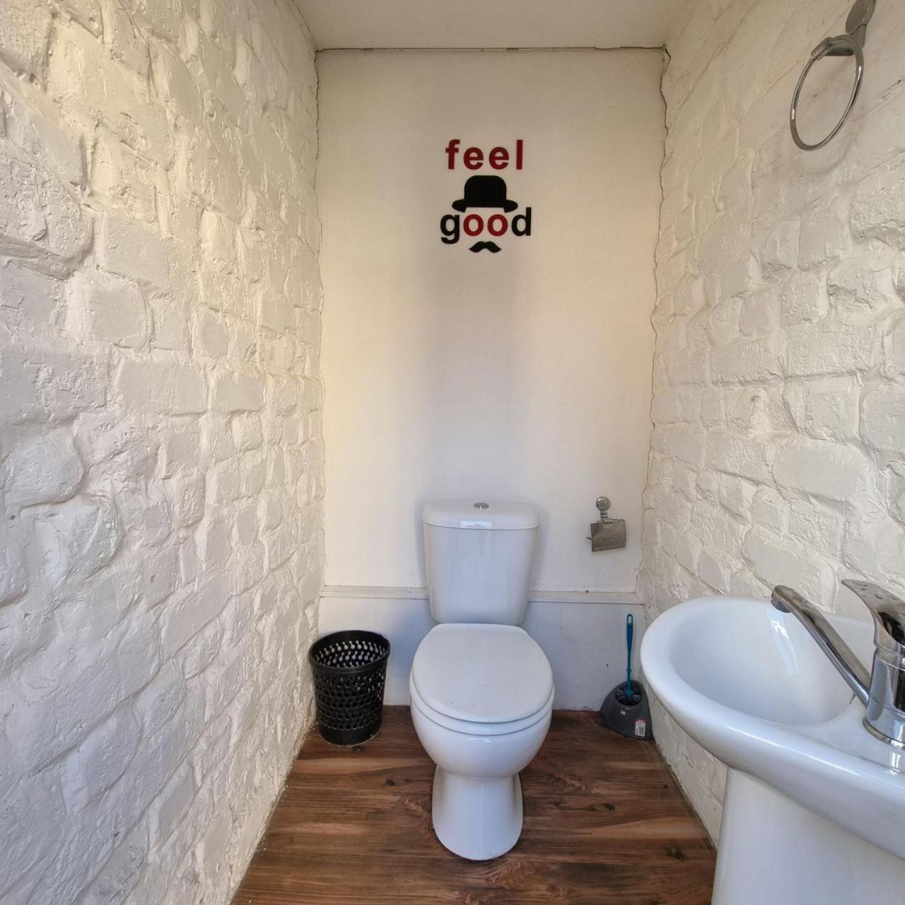 Sim Sim Hostel & Guest House Near The Church 사마르칸트 외부 사진
