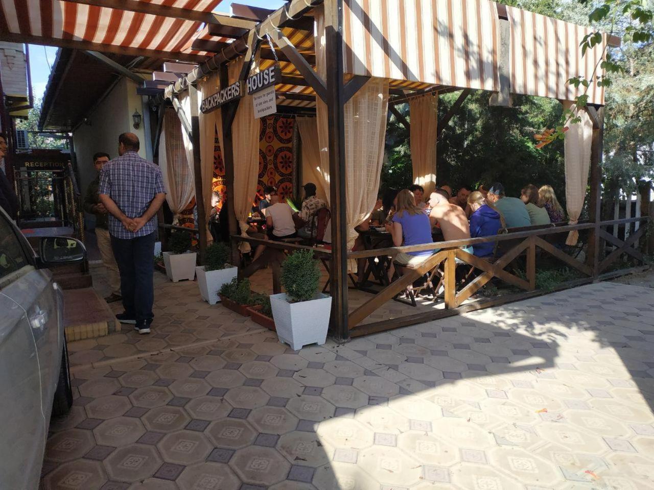 Sim Sim Hostel & Guest House Near The Church 사마르칸트 외부 사진