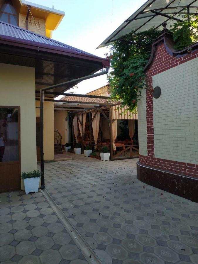 Sim Sim Hostel & Guest House Near The Church 사마르칸트 외부 사진
